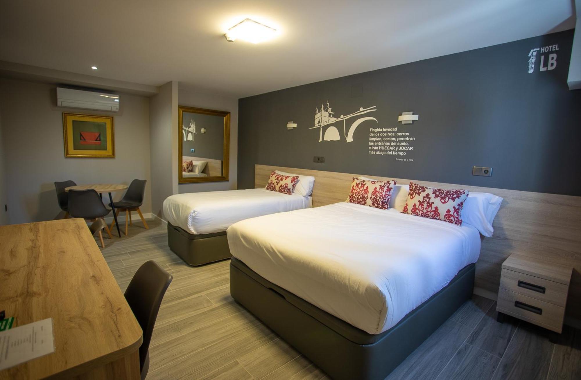 Hotel Lb Villa De Cuenca كوينكا المظهر الخارجي الصورة