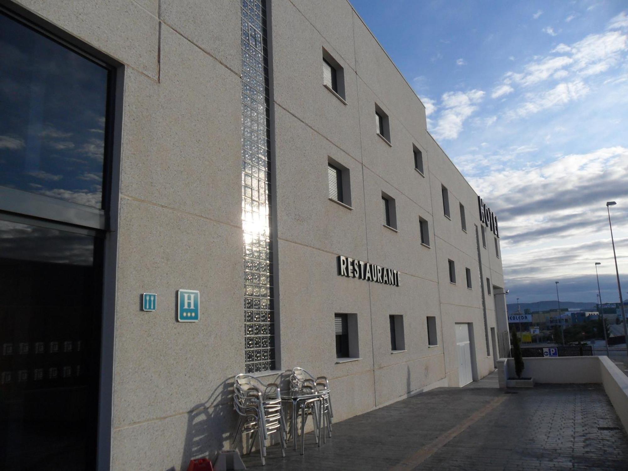 Hotel Lb Villa De Cuenca كوينكا المظهر الخارجي الصورة