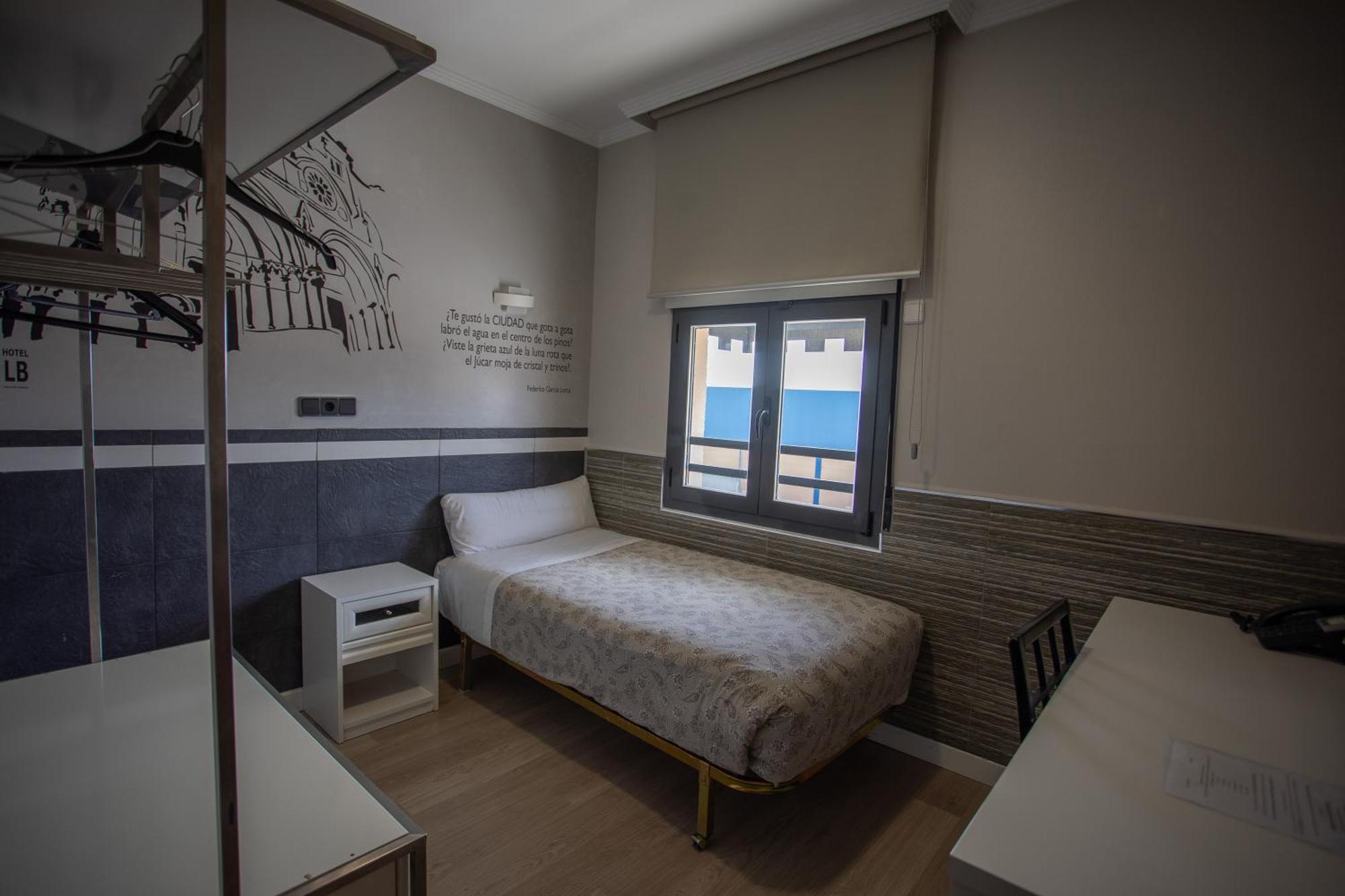 Hotel Lb Villa De Cuenca كوينكا المظهر الخارجي الصورة