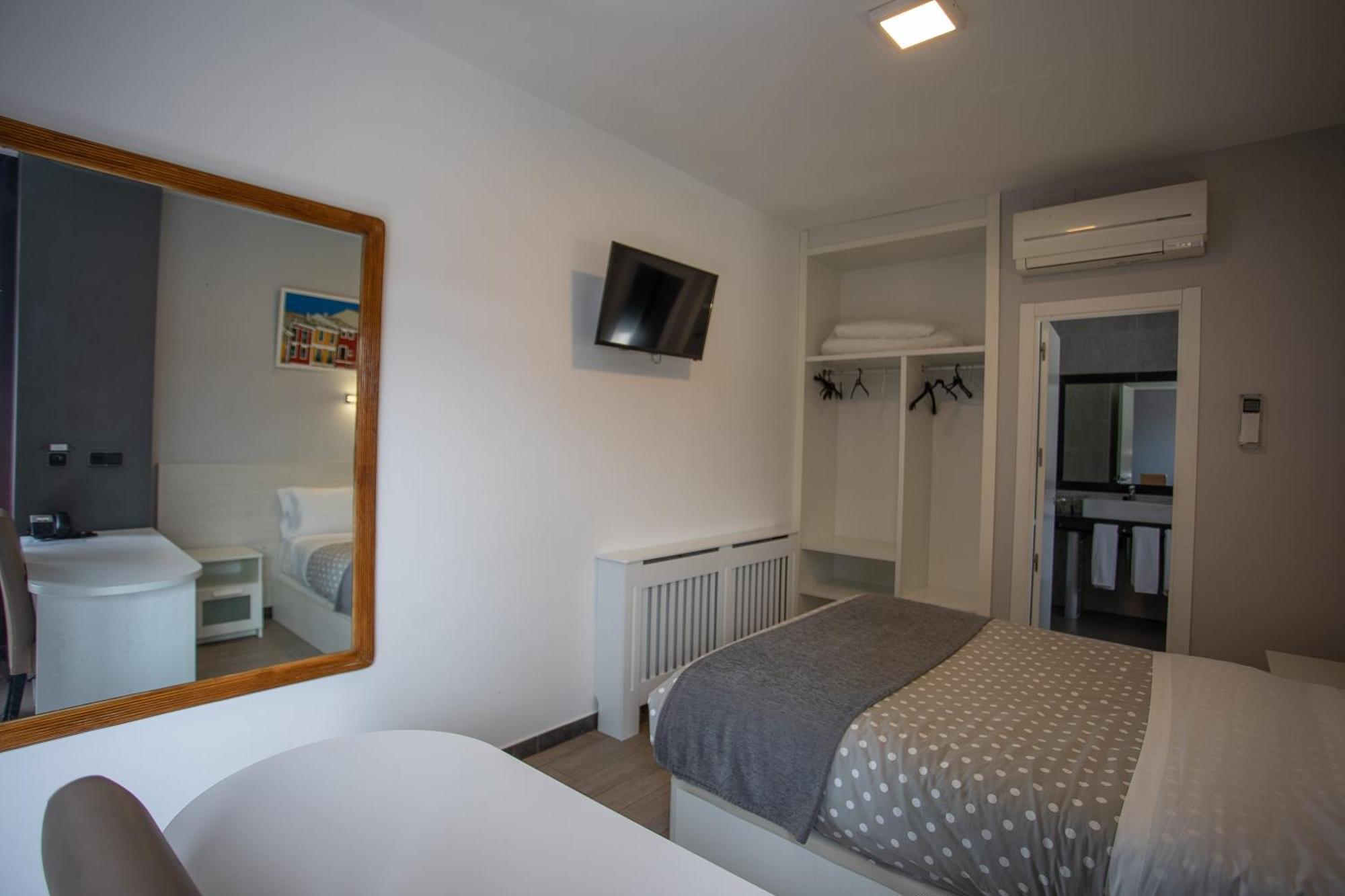 Hotel Lb Villa De Cuenca كوينكا المظهر الخارجي الصورة